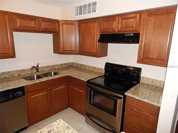 5th image of 390 Woodside 103 Dr