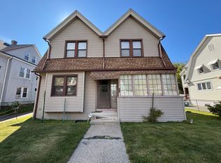 88 Dunmoreland St, Springfield, MA 01109