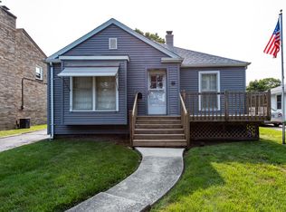 114 N Martin Ave, Waukegan, IL 60085