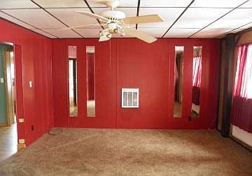 5th image of 1610 Crawford Ave