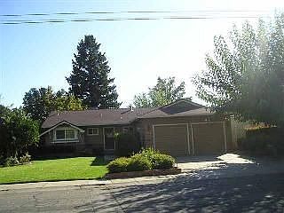 2nd image of 604 Lewis Ave