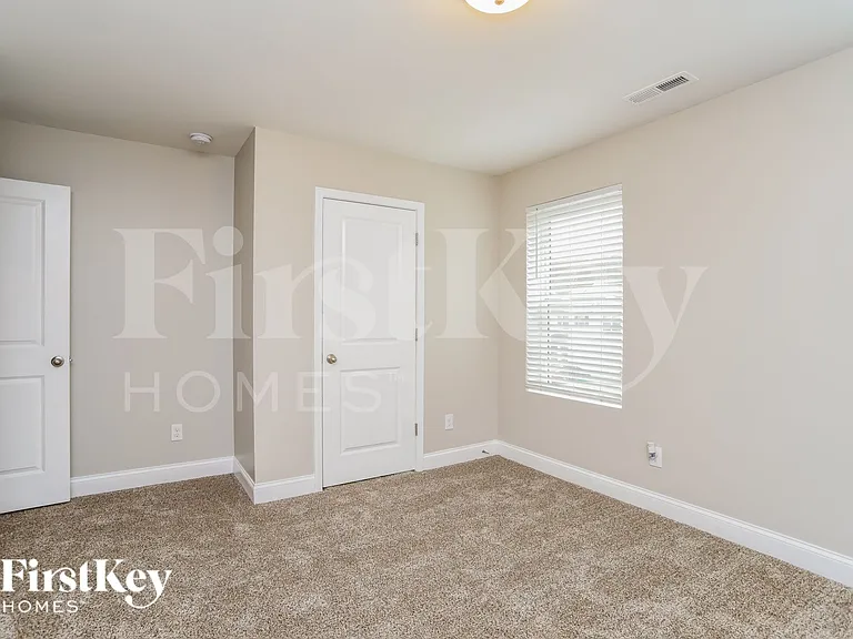 9525 Blue Knoll Ct — Photo 16