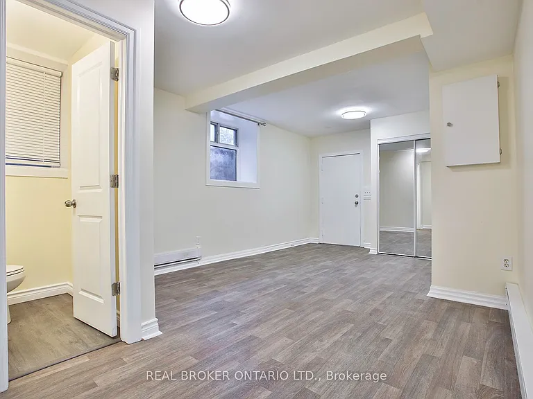 53 Maria St #5 — Photo 3