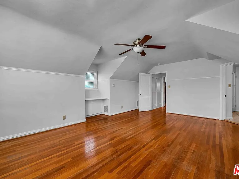 3439 W 84th Pl — Photo 20