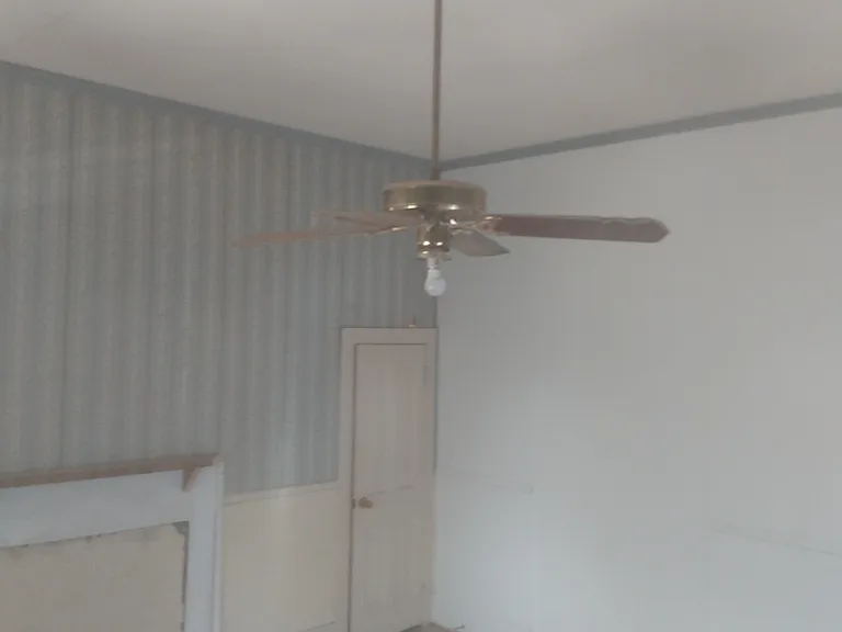 111 Maplecroft St — Photo 10