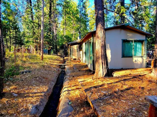 19682 Tiger Lily Ln, Grass Valley, CA 95945