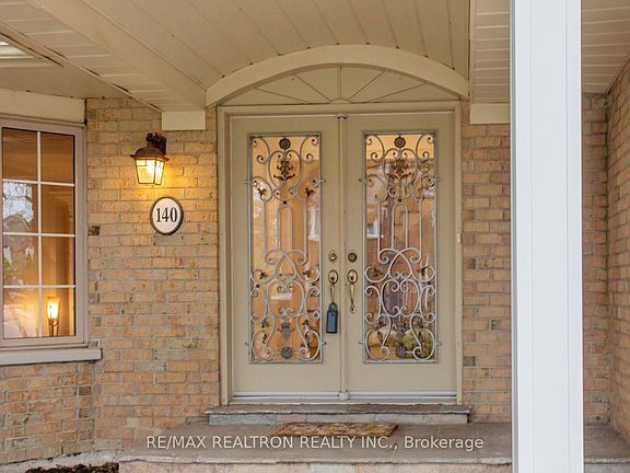 4th image of 140 Reeve Dr