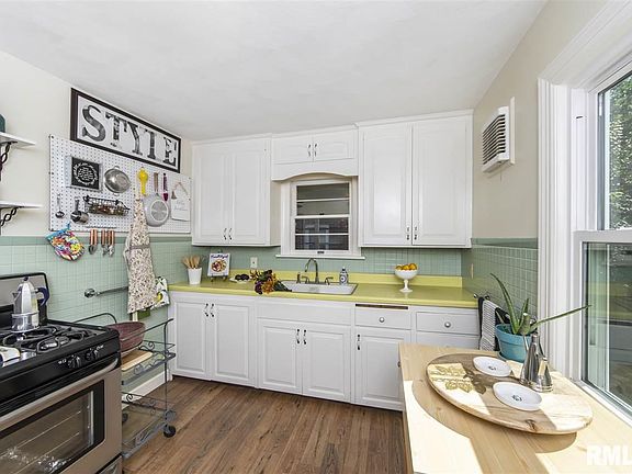 5th image of 2224 W Ayres Ave