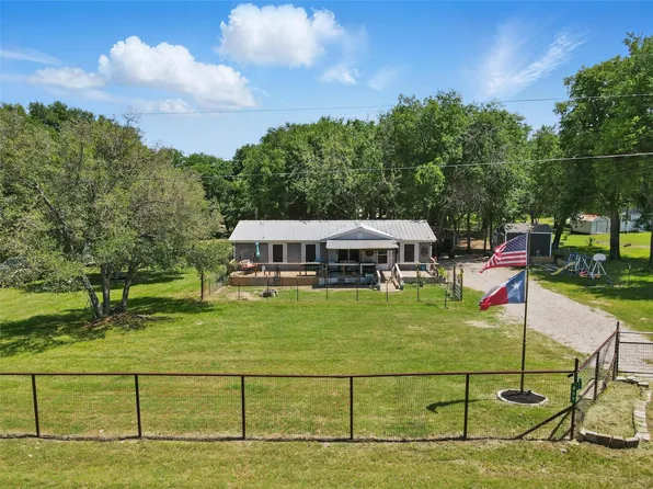 859 New Highland Rd, Springtown, TX 76082