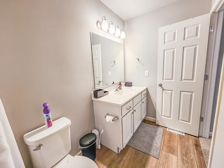 918 Forest St — Photo 25