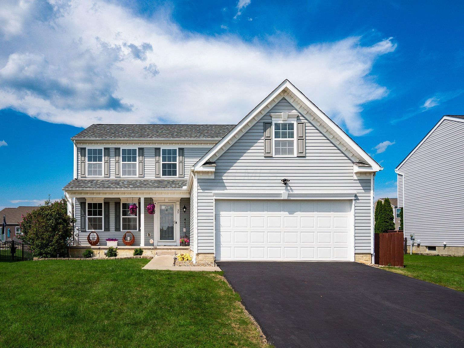 35 Hawthorne Dr, Ashville, OH 43103 | Zillow