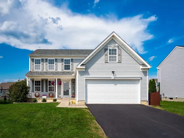 35 Hawthorne Dr, Ashville, OH 43103