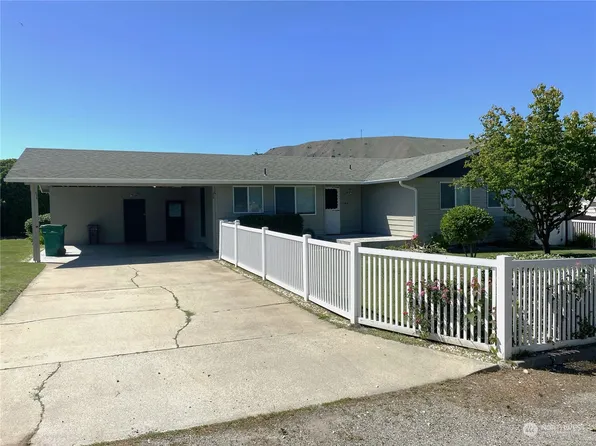 1104 SE Carolyn Street, East Wenatchee, WA 98802