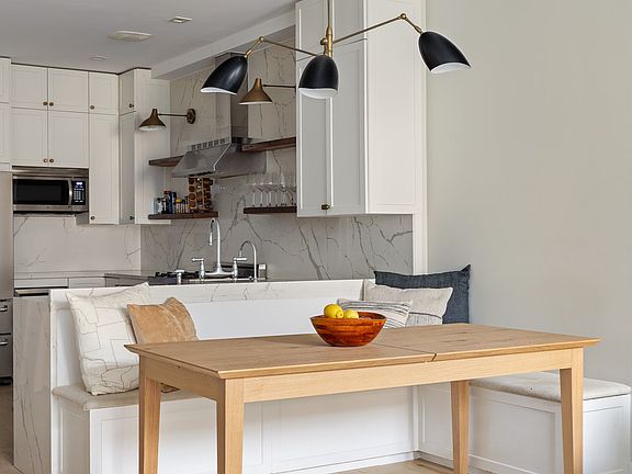 4th image of 578 Sterling Pl #2