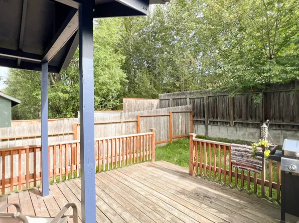12331 Lake St, Eagle River, AK 99577