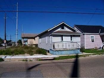 1st image of 2037 Law St