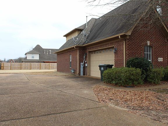 2nd image of 4632 Barkley Glen Dr