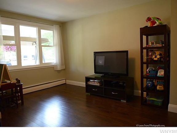 3rd image of 22 Ponderosa Dr