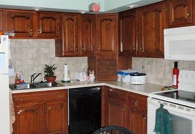 3rd image of 18 N Balliet St