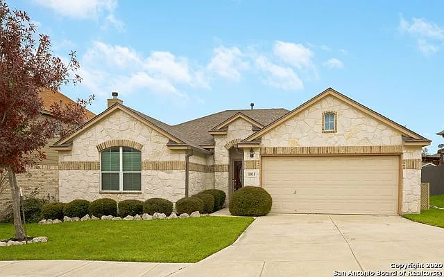 3 bed, 2.0 bath, 1813 sqft, $2,100 — Photo 3