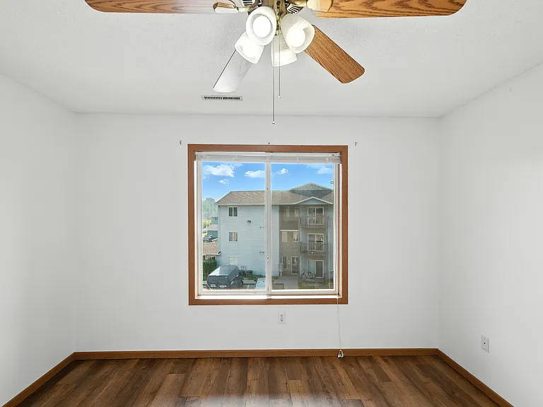 600 Squaw Creek Dr #225 — Photo 10
