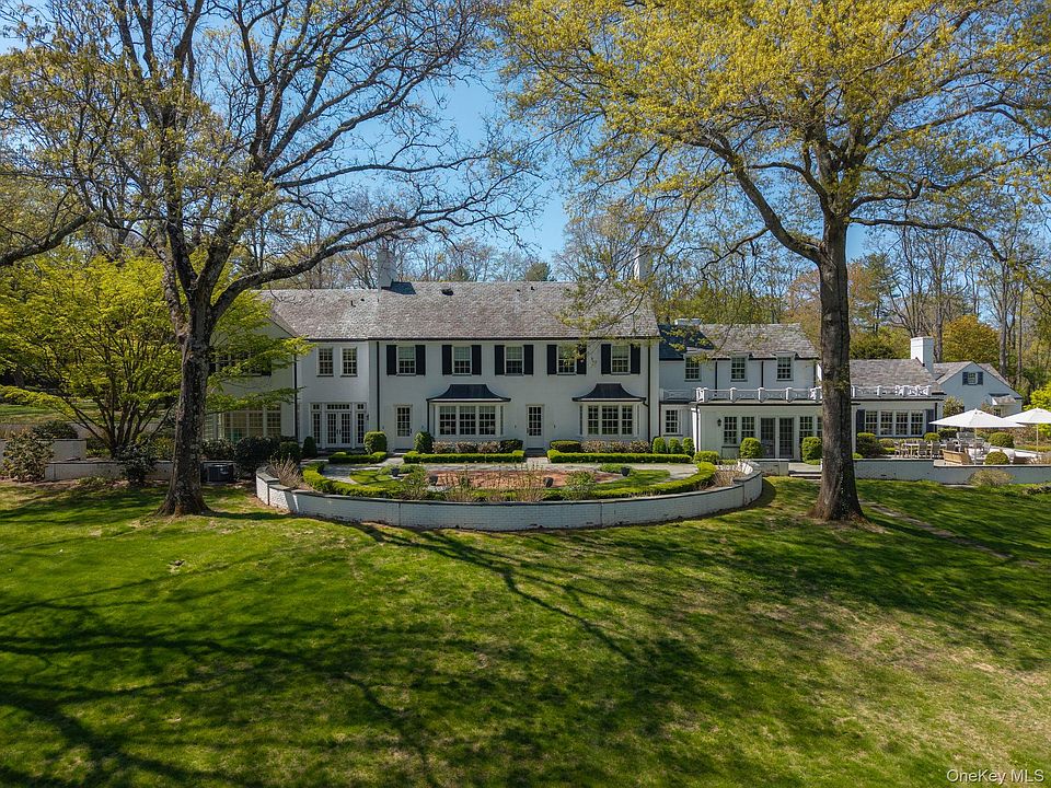 1st image of 530 Chicken Valley Road