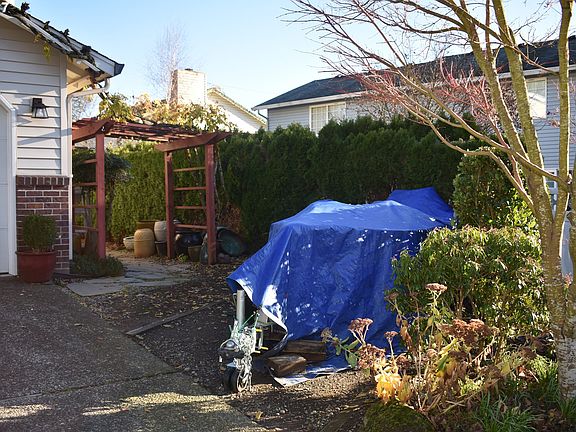 3rd image of 7911 NE 151st Ave