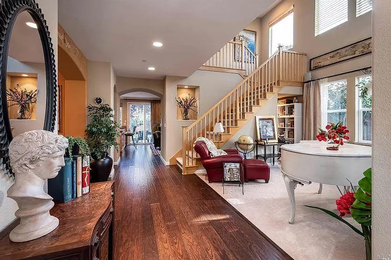 36 Brookline Dr photo 1