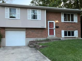 3106 New Year Dr, Cincinnati, OH 45251
