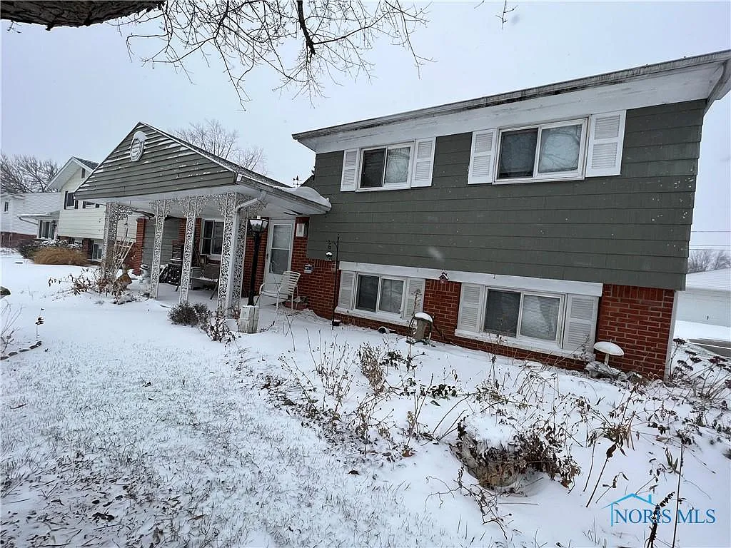 426 S Harefoote St photo 1