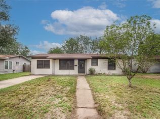 900 E Hancock St, Beeville, TX 78102