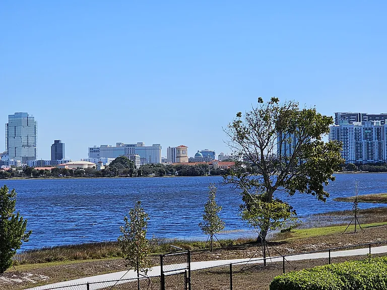 470 Executive Center Dr #2G — Photo 13