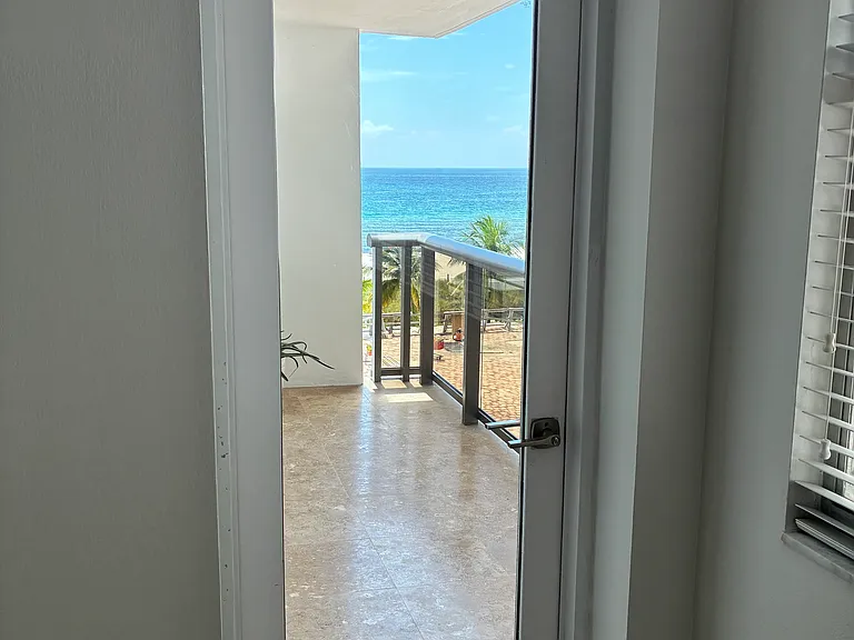 6039 Collins Ave #516 — Photo 24