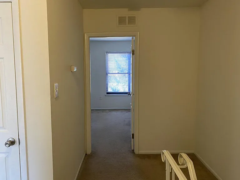215 East Ct #215 — Photo 15