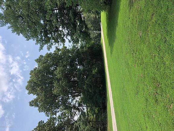 2nd image of 3620 Jenkins Dr