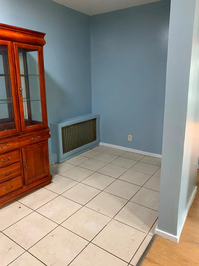 3 bed, 1000 sqft, $2,100 — Photo 4