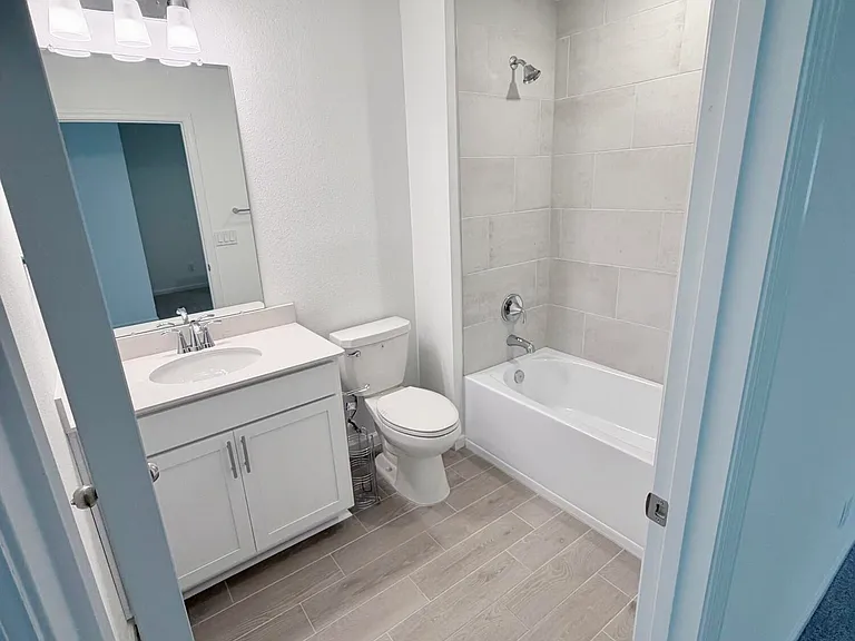 2113 Windward Cay Ln — Photo 22