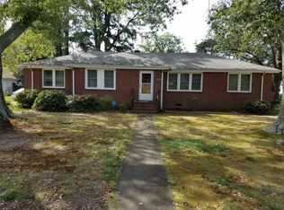 1232 Ormer Rd #B, Chesapeake, VA 23325