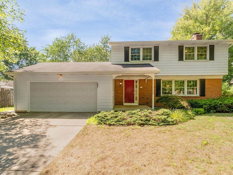 1st image of 3807 Chestnut Hill Dr