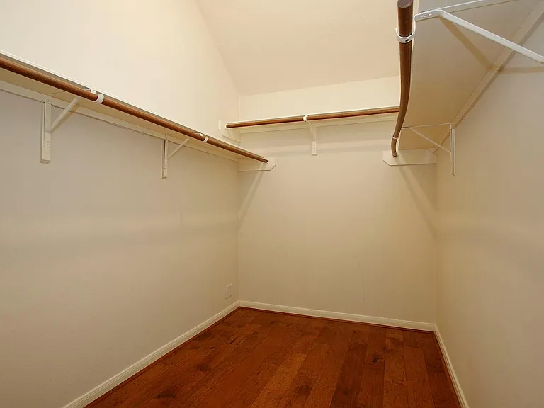 15938 Cottage Ivy Cir — Photo 22