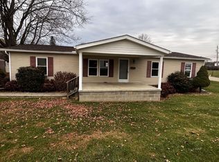 8 E 1st St, The Plains, OH 45780