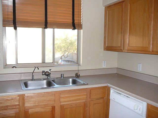 2nd image of 1445 E Broadway Rd Unit 219