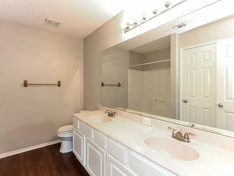 3703 Sycamore Ln — Photo 16