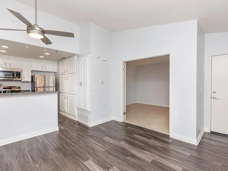 Park Centre Apartment Homes — Photo 42