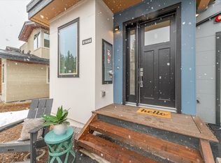 9548 Parker Ln, Truckee, CA