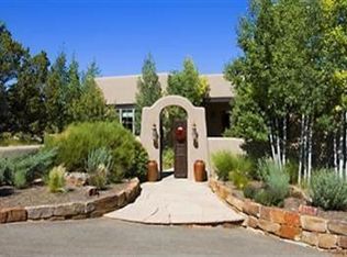 7 Storm View Ln, Santa Fe, NM 87506