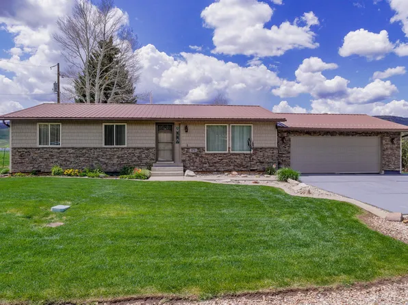 870 S Hoytsville Rd, Coalville, UT 84017