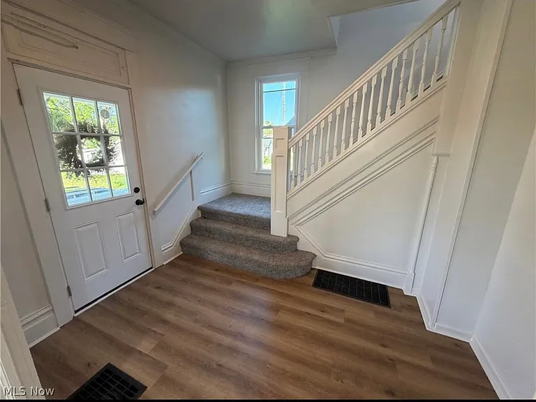 1229 Jackson St — Photo 1