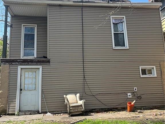 3rd image of 2903 W 12th St