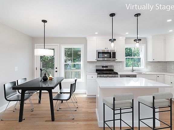3rd image of 83 Cadora Ave